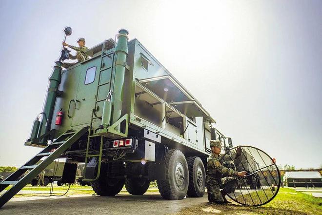 时政微观察丨在强军新征程上再立新功