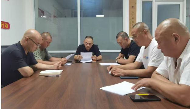 本网讯河北武安：武安市社情民意研究会党支部开展8月份主题党日活动