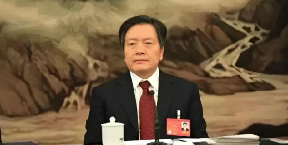 周本顺的发迹和沉沦往事:曾经吃一顿饭就要花费10万欧元……