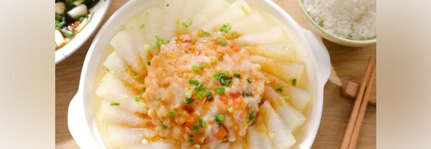 立秋后多注意补水，这道蒸菜清淡宜人，一家人吃得心满意足