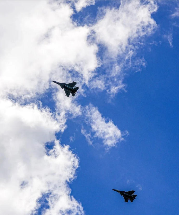 海空砺剑！直击舰载机海上实战化训练