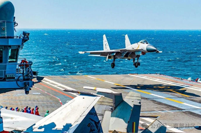 海空砺剑！直击舰载机海上实战化训练