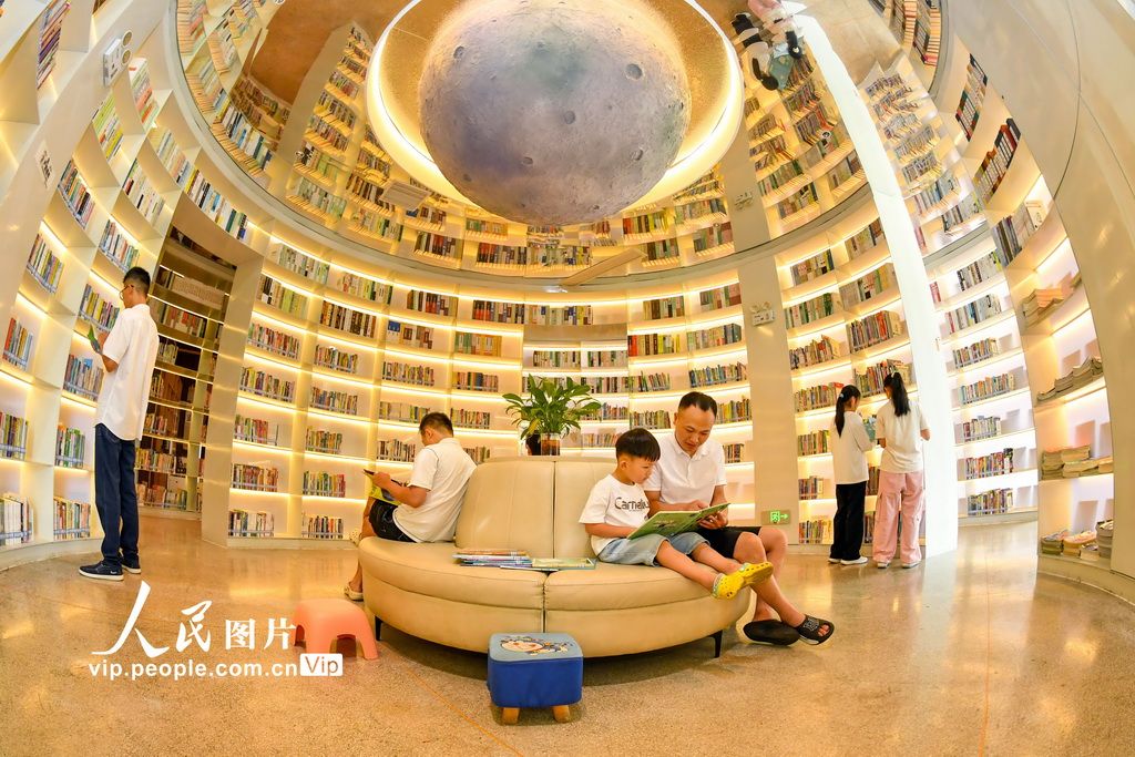 江西宜春：城市书房乐享阅读