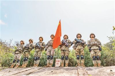 路在脚下：走向42号界碑