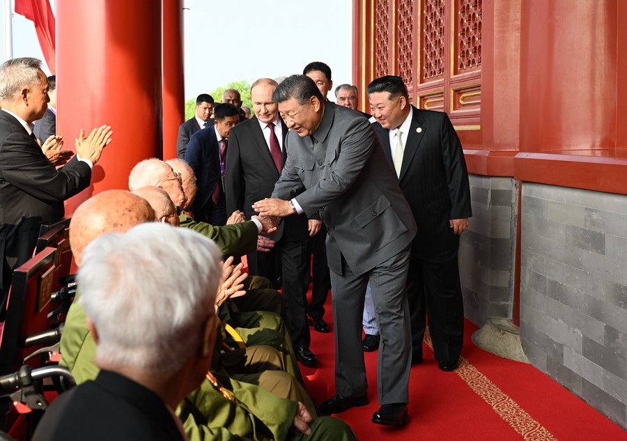 纪念中国人民抗日战争暨世界反法西斯战争胜利80周年大会在京隆重举行 习近平发表重要讲话并检阅受阅部队