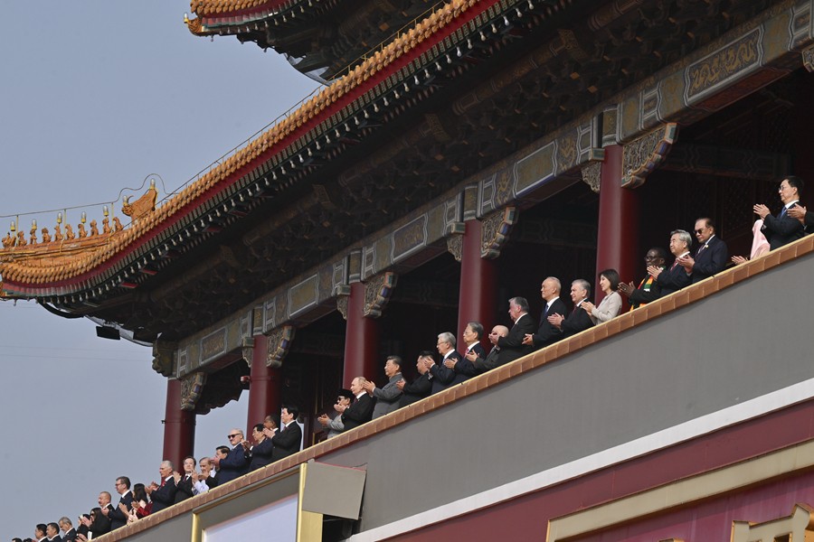 纪念中国人民抗日战争暨世界反法西斯战争胜利80周年大会在京隆重举行 习近平发表重要讲话并检阅受阅部队