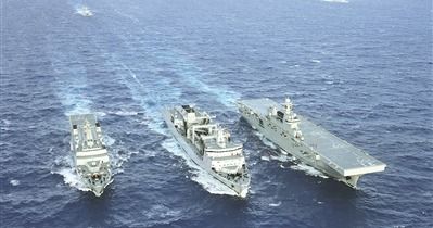 以自主创新为战略基点，加快机械化信息化智能化融合发展 我军武器装备建设实现跨越式发展