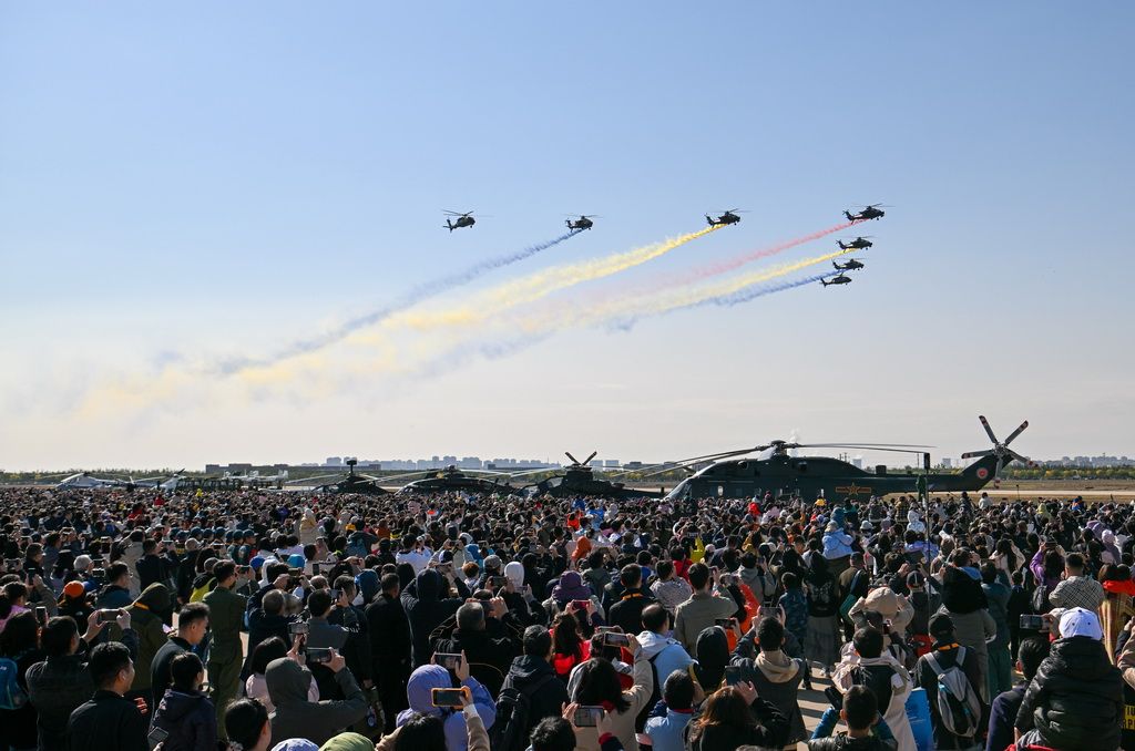 天津：第七届中国天津国际直升机博览会迎来首个公众开放日【3】