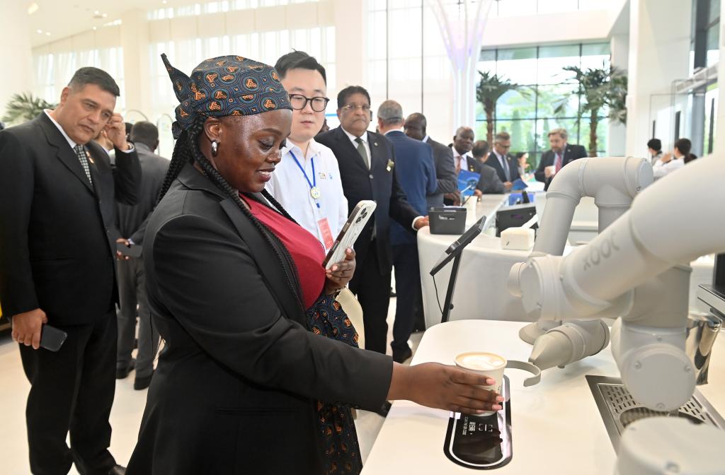 特稿丨读懂中国式现代化的钥匙——《习近平谈治国理政》第五卷出版发行激发世界回响